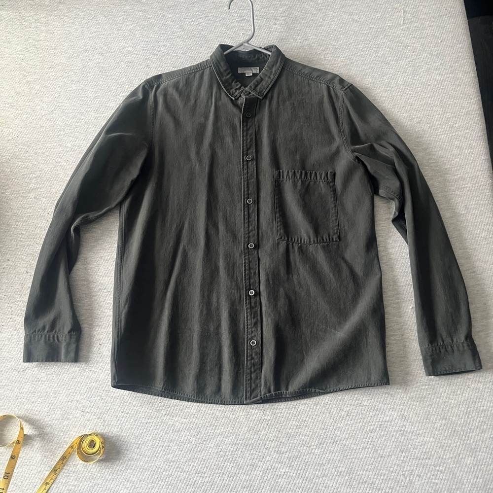 COS Men’s button down shirt